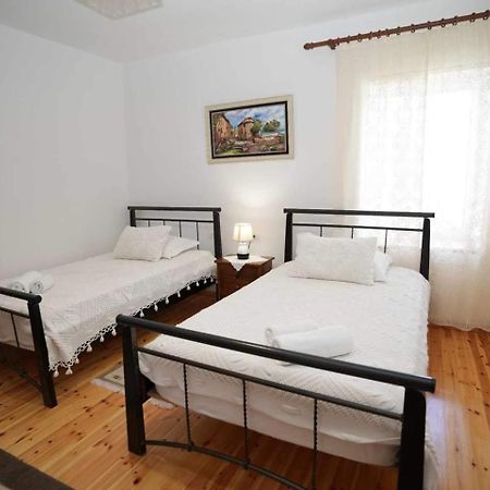 Eniguesthouse Gjirokastër Dış mekan fotoğraf