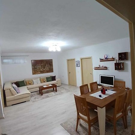 Eniguesthouse Gjirokastër Dış mekan fotoğraf