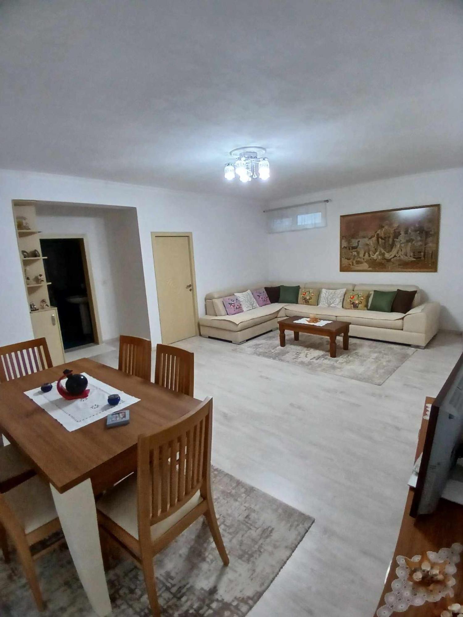 Eniguesthouse Gjirokastër Dış mekan fotoğraf
