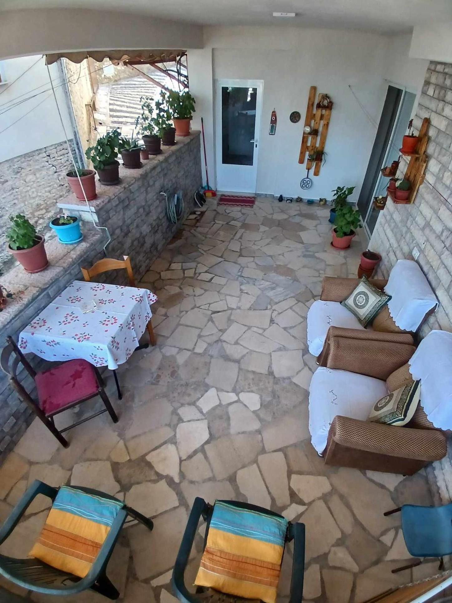Eniguesthouse Gjirokastër Dış mekan fotoğraf